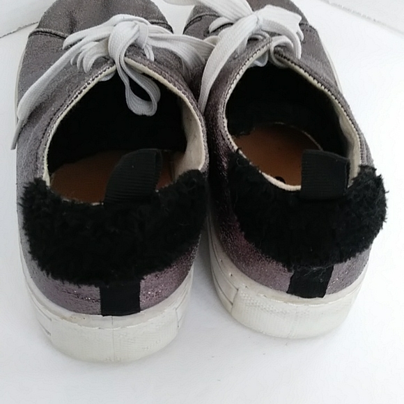 Revo Metallic Sparkly Faux Fur Active Sneakers 9/10 L Silver Black - Picture 6 of 16